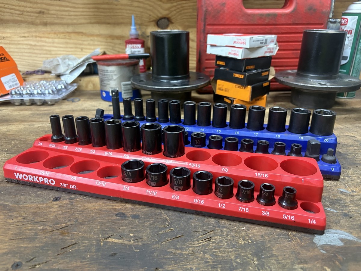 GEARWRENCH 84916N 3/8-inch impact socket set
